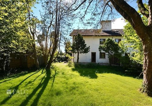 Gartenansicht - (KI generiert)