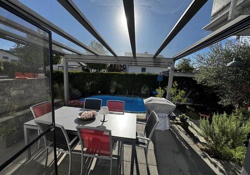 überdachte Terrasse