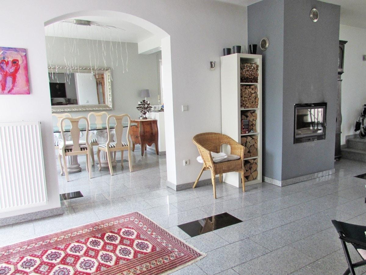 Blick zum Essbereich EG