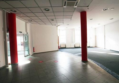 Gewerbeeinheit im EG