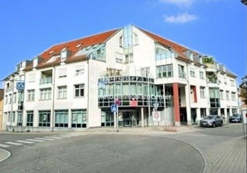 Außenansicht über Eck