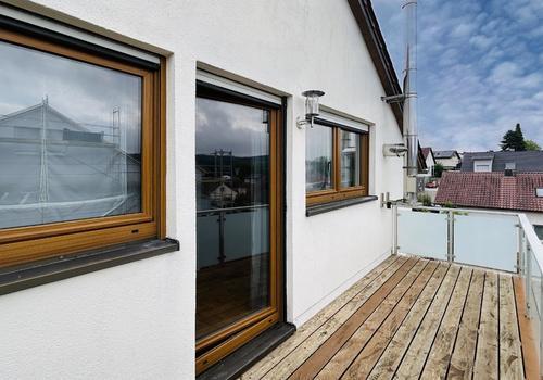 Balkon mit Kamin