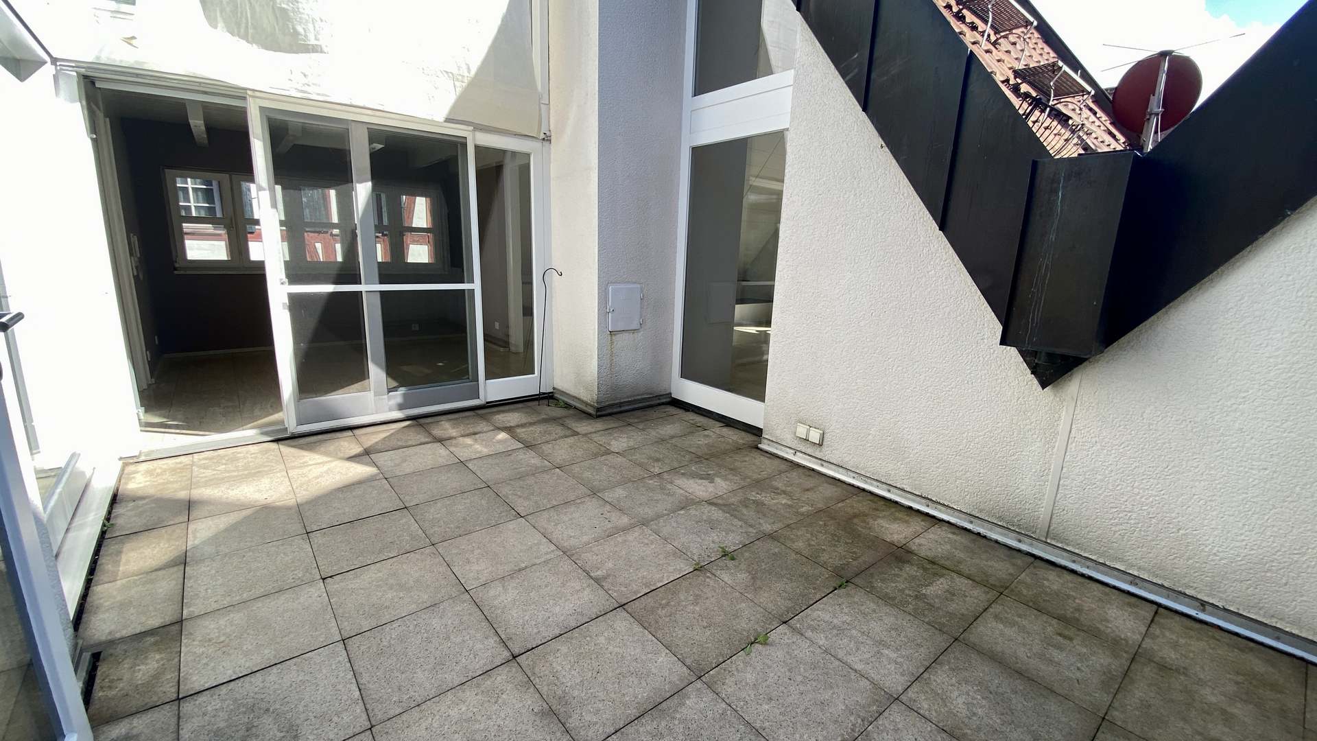 Geschützte Dachterrasse