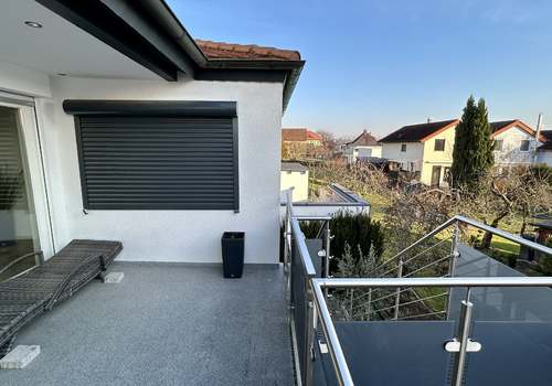 Balkon mit TV-Anschluss