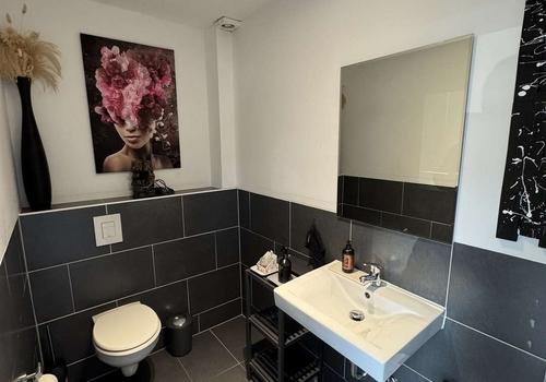 EG Gewerbe Badezimmer