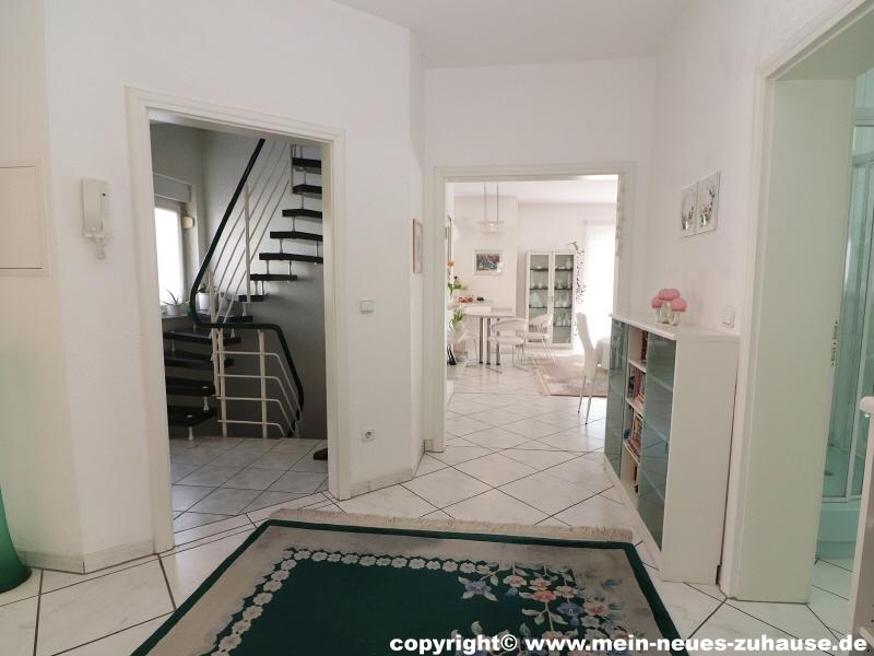 Bild 4 Flur Ansicht 2
