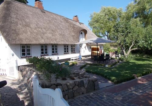 Pkw-Stellplatz, Weg zum Haus