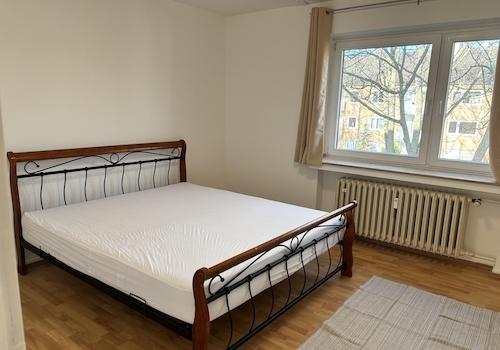 Schlafzimmer - 2