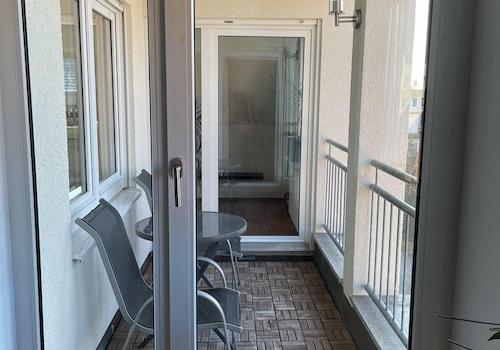 Loggia Zugang von Esszimmer