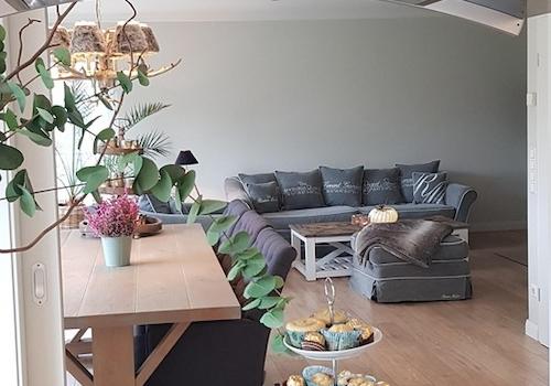 Kochinsel Wohnzimmerblick