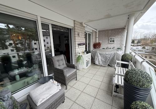 schön-großer Südwest-Balkon