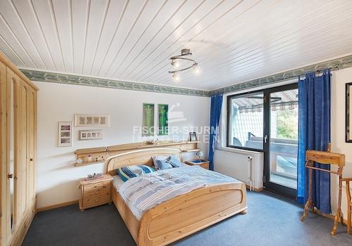 Schlafzimmer mit Balkon
