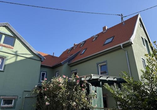 Innenhof mit Rosengarten