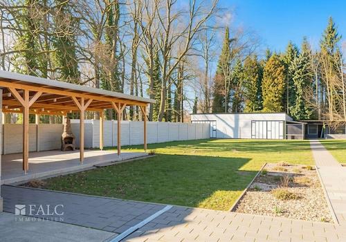 Garten - (KI generiert)