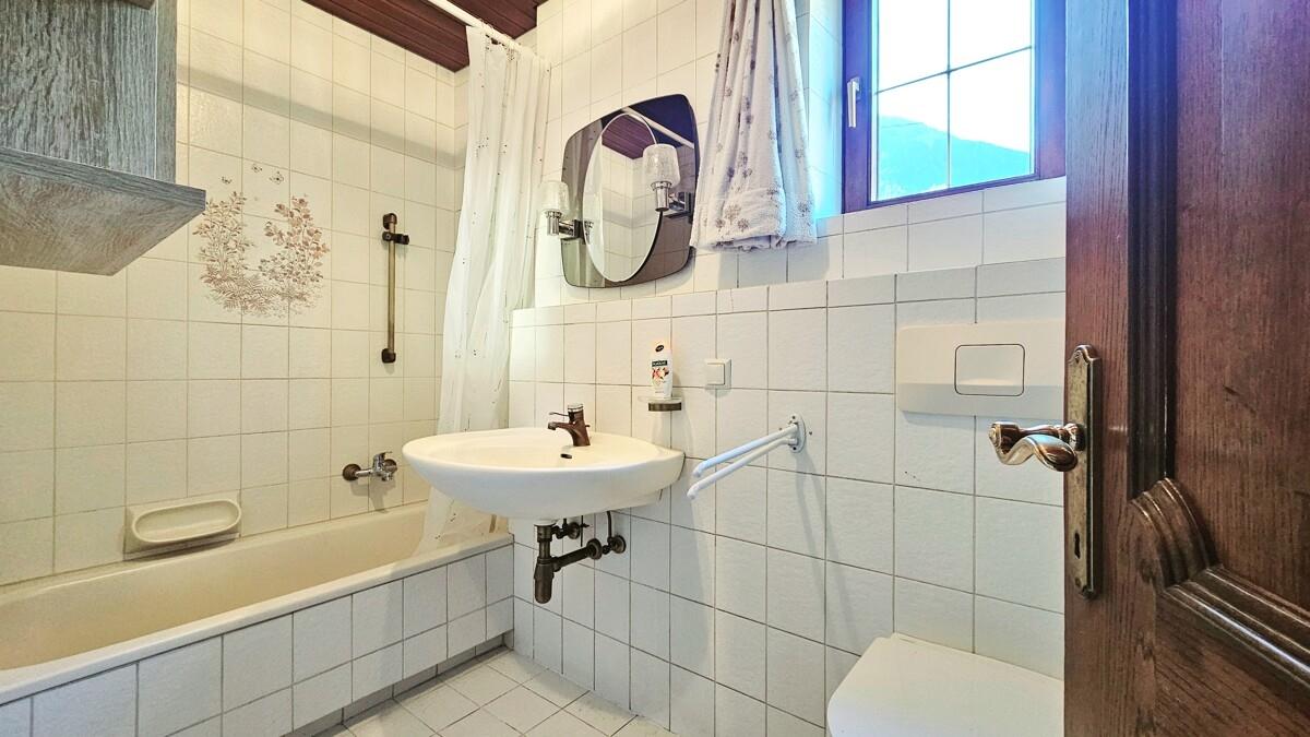 Badezimmer EG