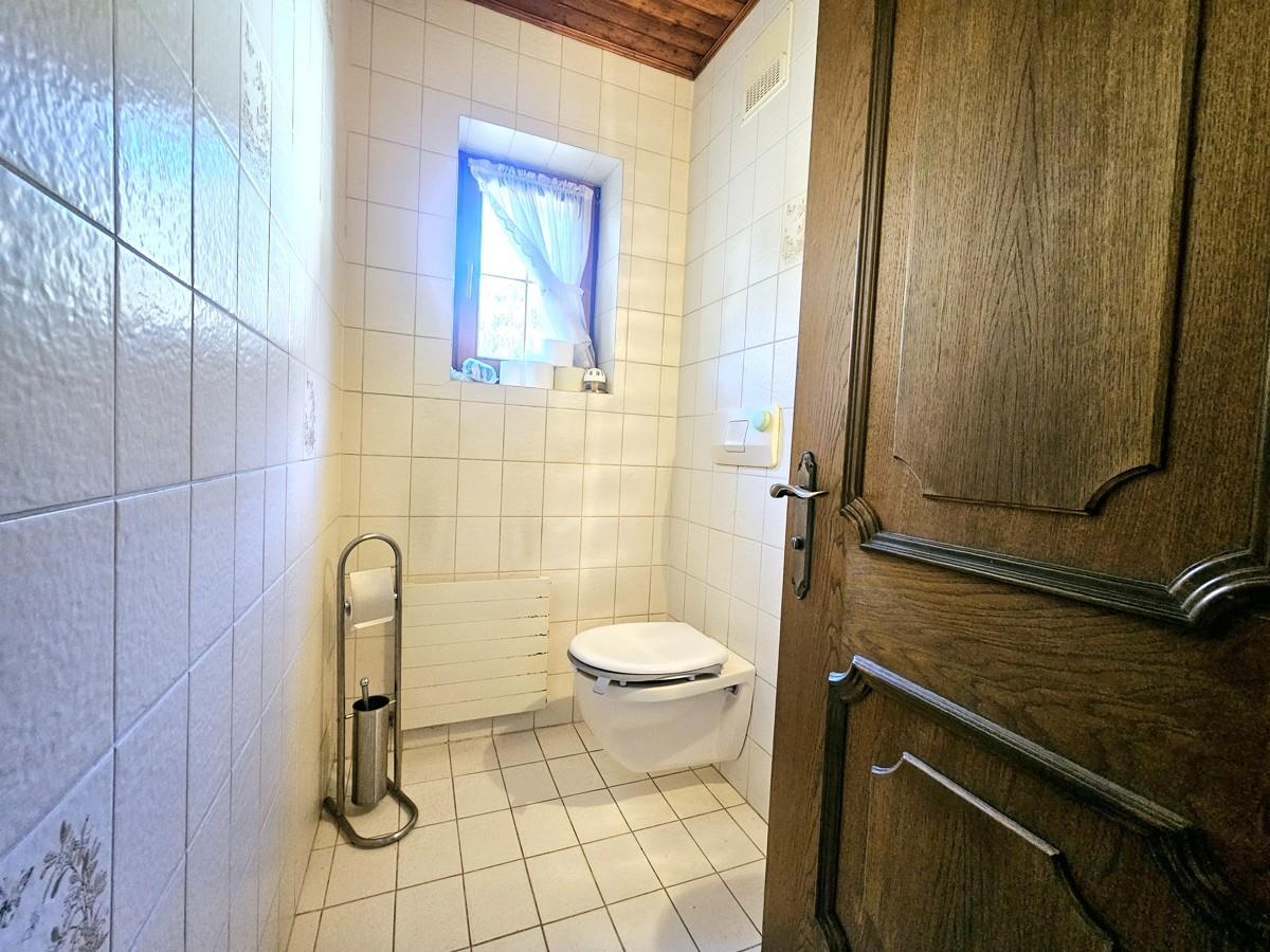 separates WC OG