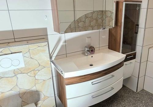 Badezimmer groß(1.OG)