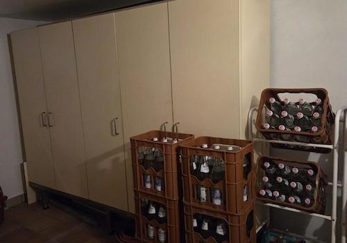 Keller mit Einbauschränken