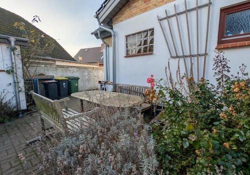 Der Innenhof zwischen den Wohnhäusern