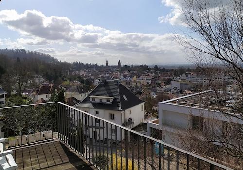 Büroterrasse mit Panoramablick