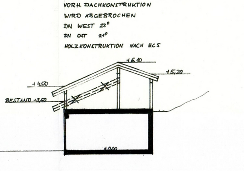 Nebengebäude über Doppelgarage