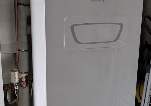 neuwertige Heizungslage