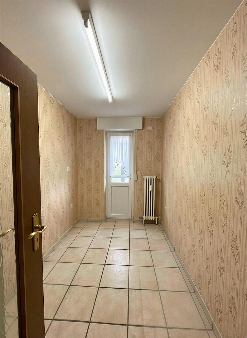 ehemalige Küche jetzt Arbeitszimmer 