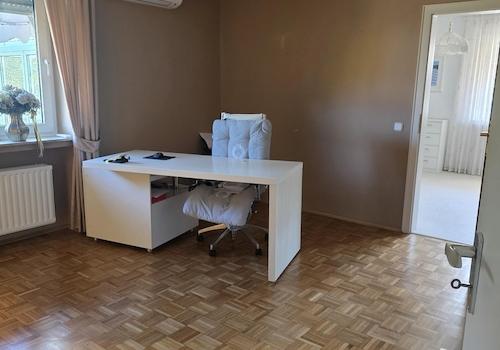 Büro / Schlafzimmer