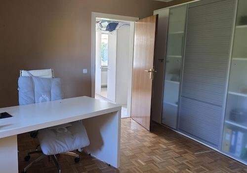 Büro / Schlafzimmer