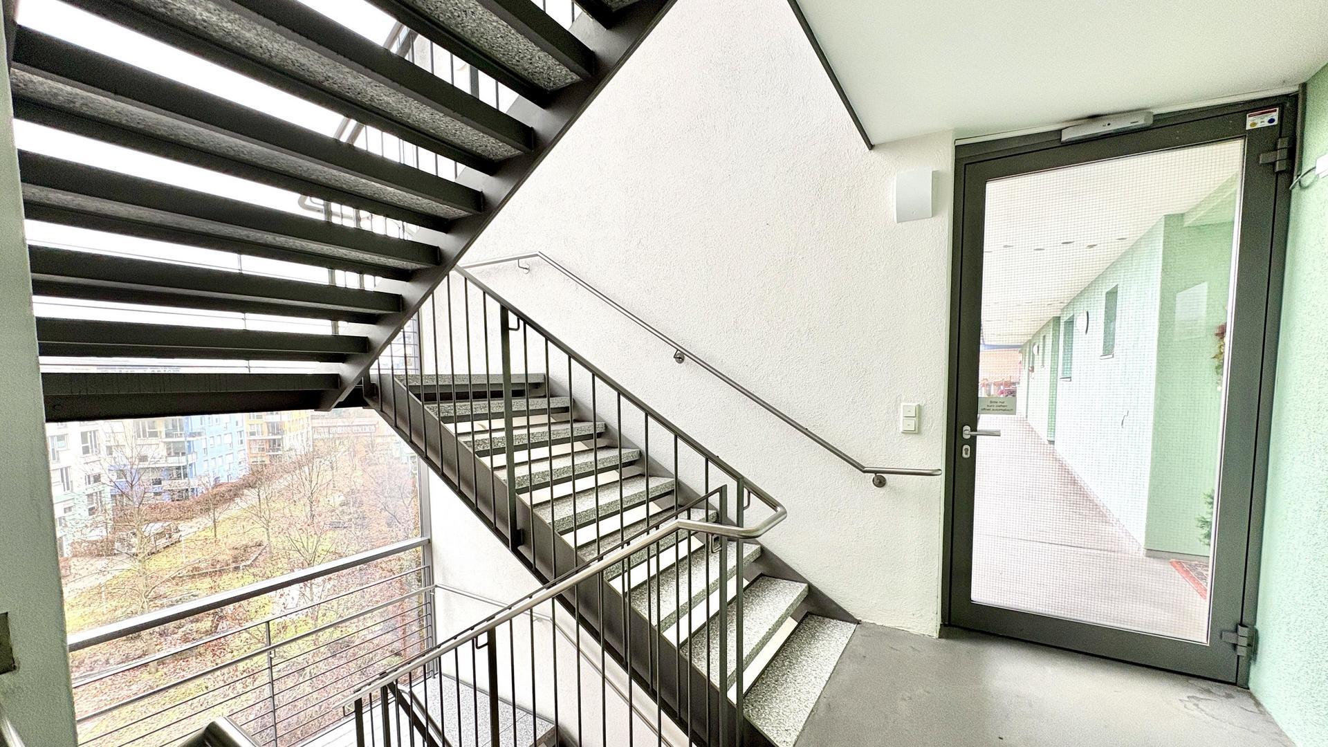 Treppenhaus/Laubengang