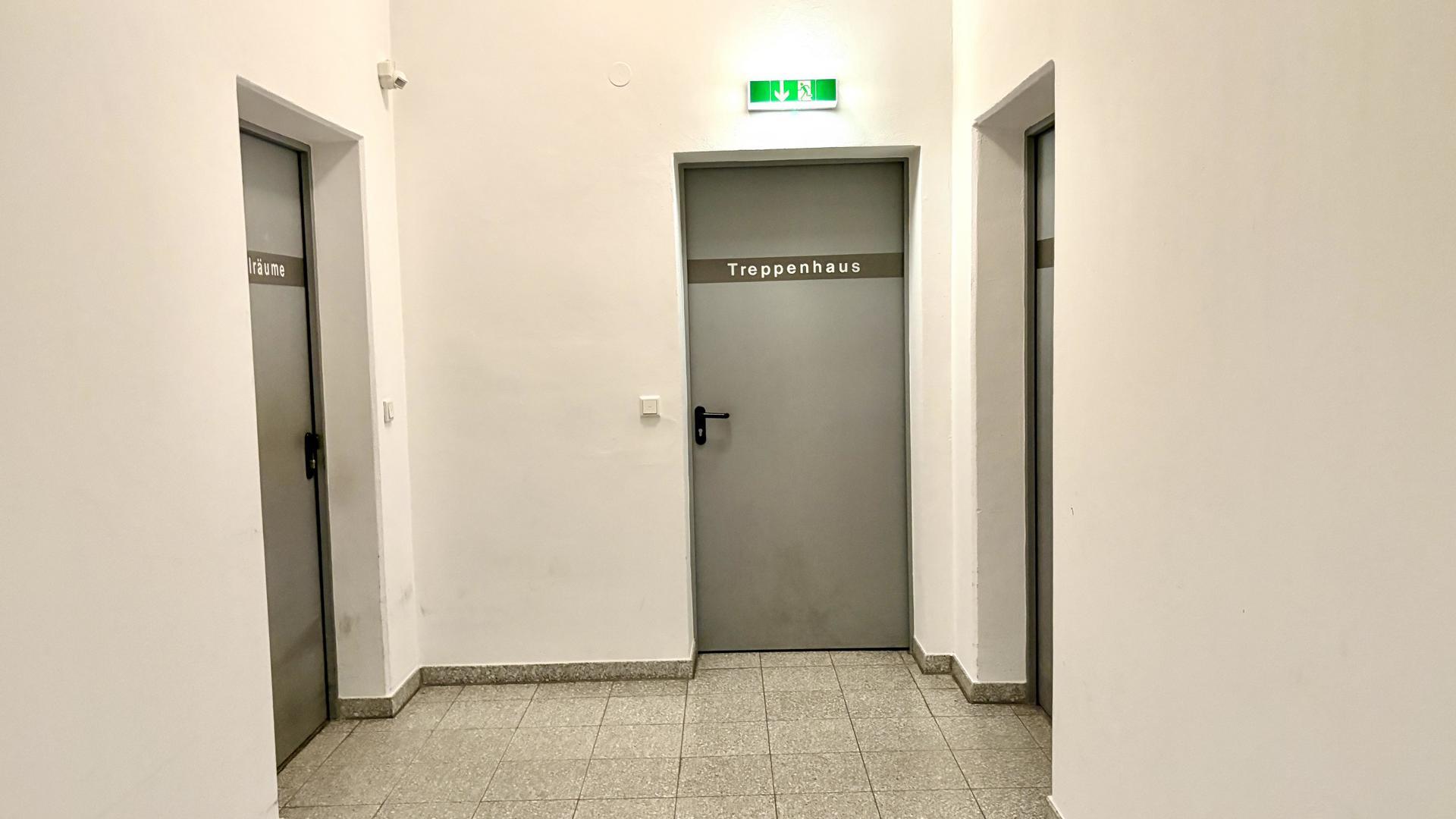 Zugang Kellerräume UG