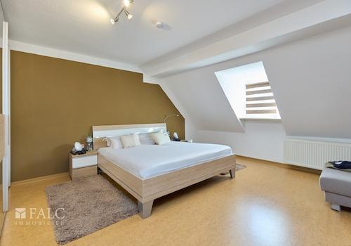 Schlafzimmer OG