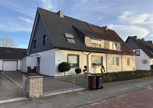 Doppelhaushälfte mit 2 Wohneinheiten, Dachterrasse & Garten – Viel Potenzial in Bremen-Farge