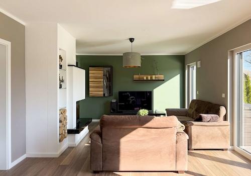 Couchlandschaft und Kamin