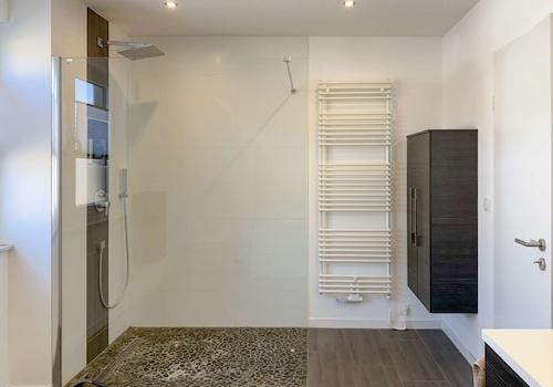 Große Walk-In Dusche