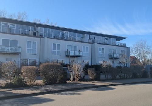 Vorderansicht von der Straße