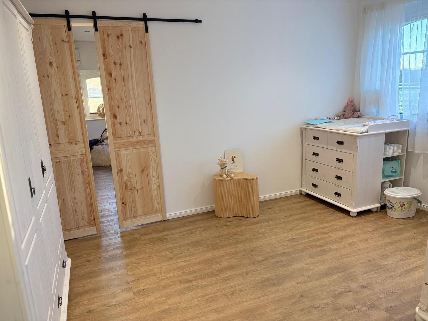 Schlafzimmer 1b