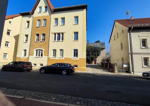 Property thumbnail 2