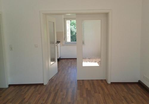 Wohnzimmer - Blick zur Küche