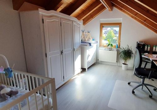 Kinder-/Arbeitszimmer