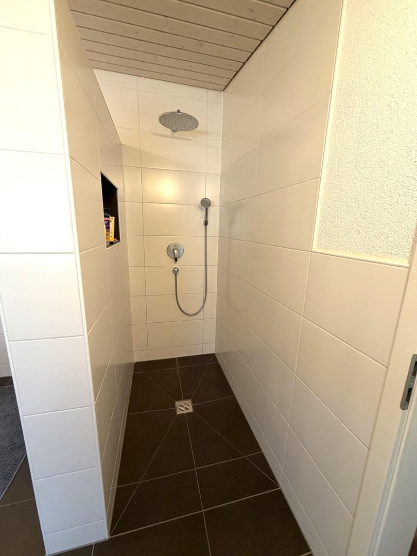 Dusche OG