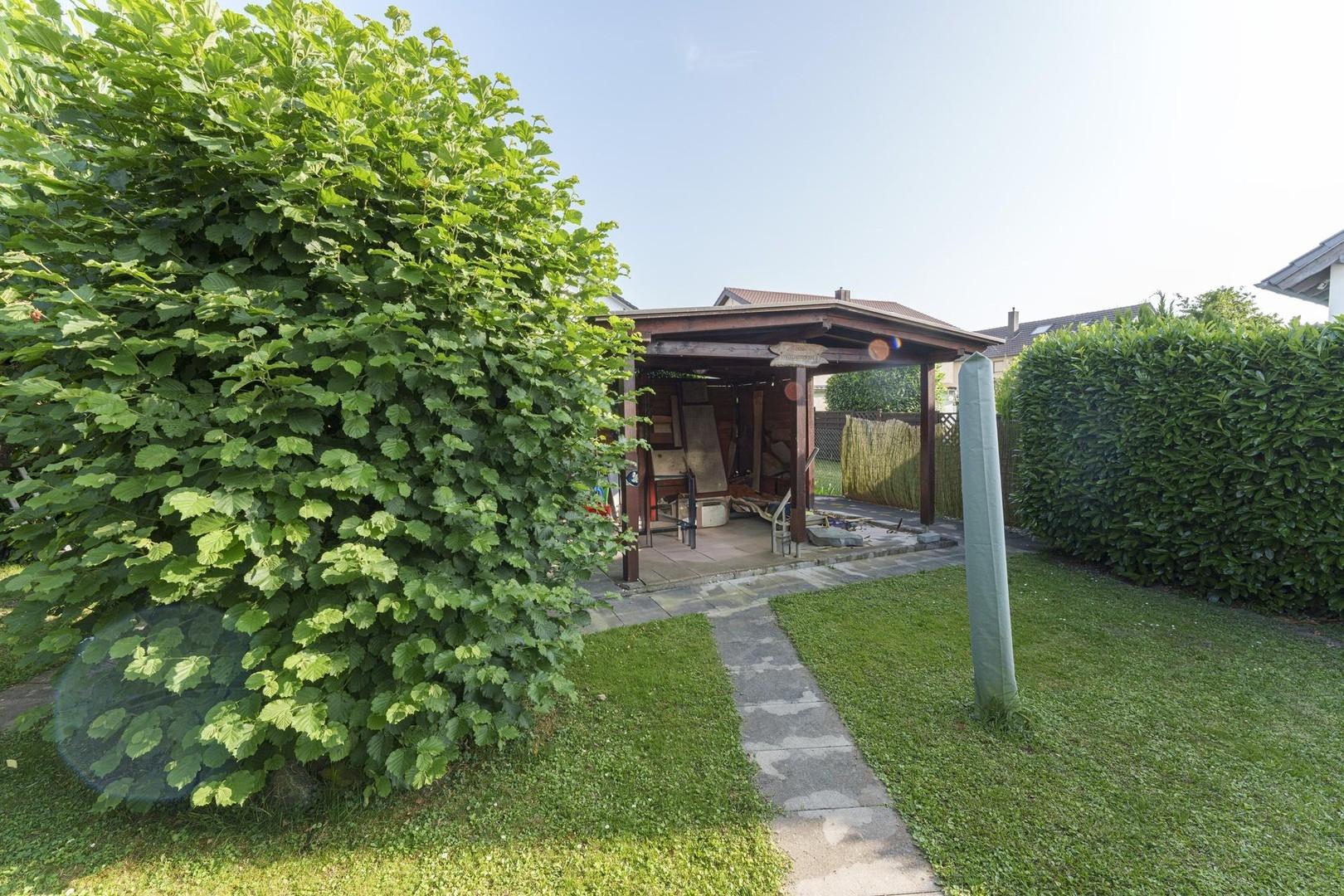 Teil Garten mit Pergola
