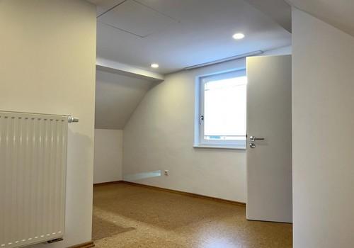 Durchgangszimmer oder Büro