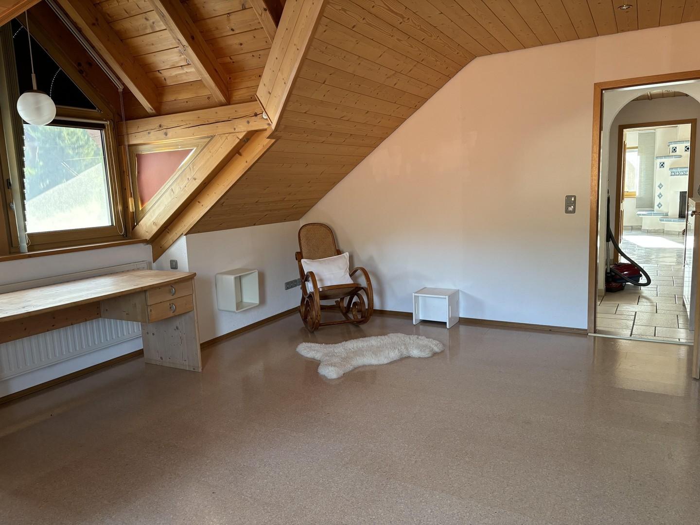 Schlafzimmer 1