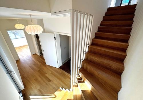 OG Diele und Treppe ins DG