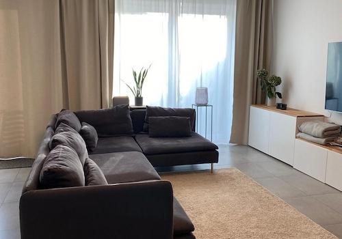 Wohnzimmer mit Kamin