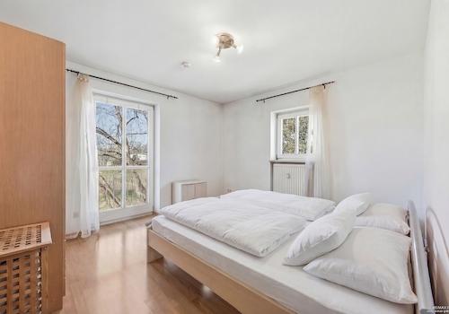 Blick ins Schlafzimmer