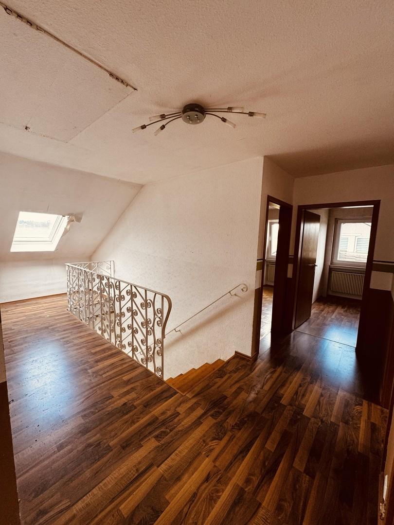 Treppe/Flur OG