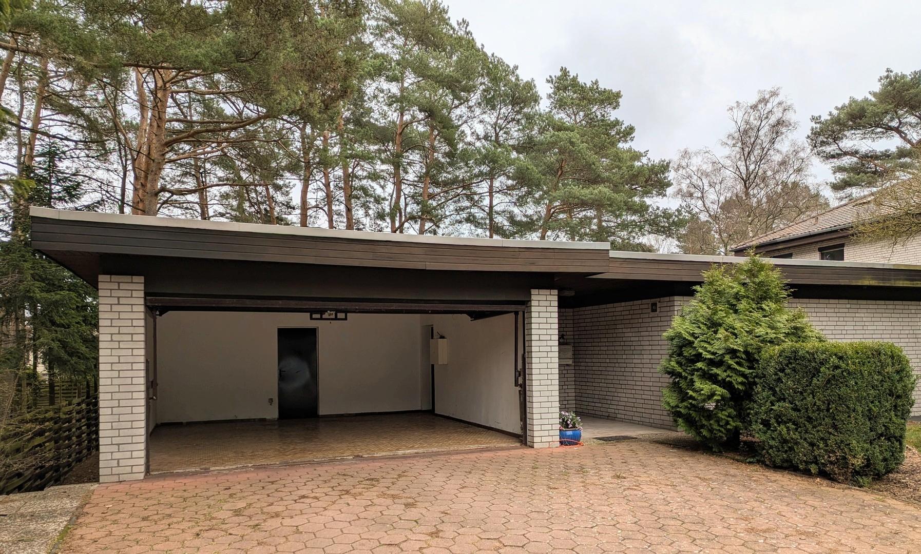 offene Garage.....