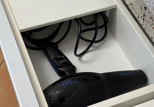 1OG Bad / Fön-Auszug